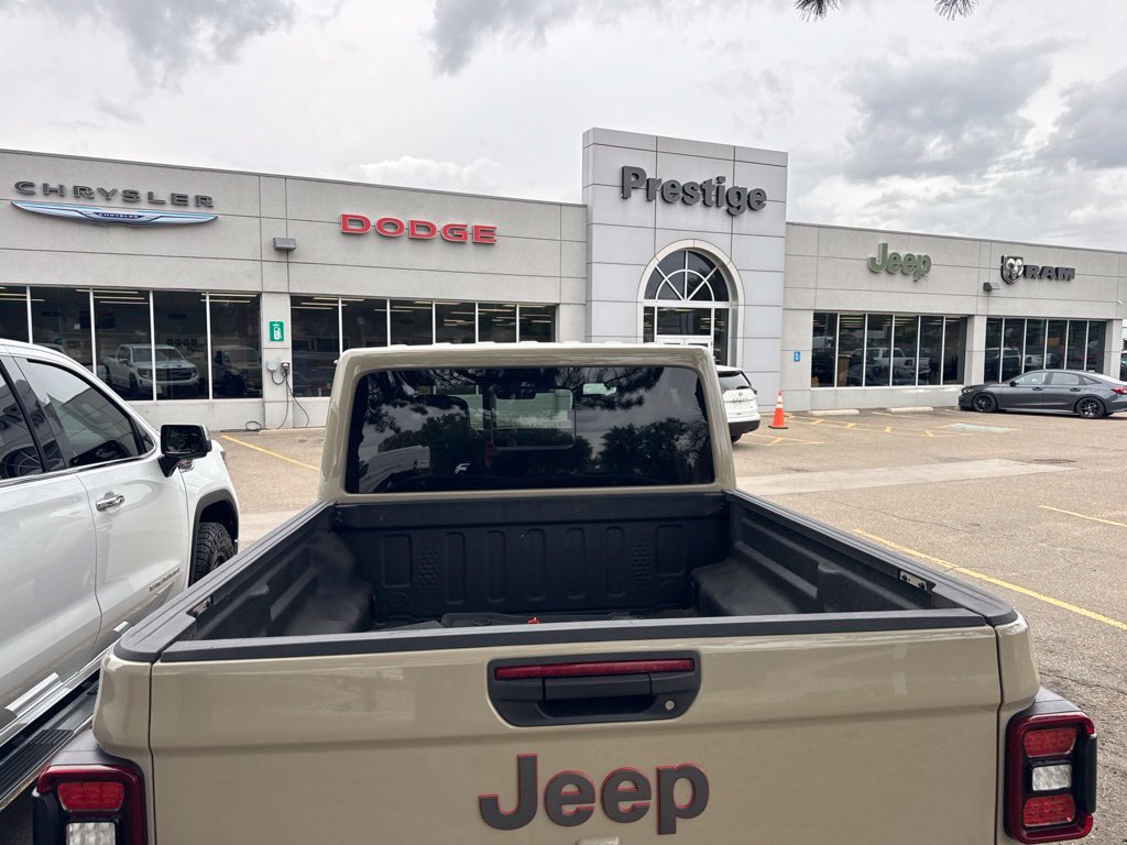 Used 2020 Jeep Gladiator Mojave AWD/4WD image 9