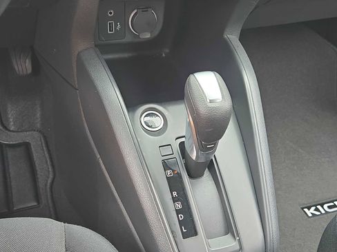 Used 2025 Nissan Kicks Play S FWD image 27