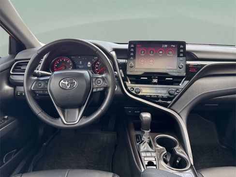 Used 2023 Toyota Camry XSE image 31