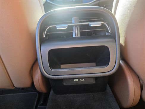 Certified 2025 Mercedes-Benz E 350 4MATIC Sedan image 57