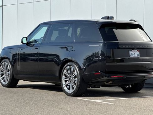 Used 2023 Land Rover Range Rover Long Wheelbase SE AWD/4WD image 3