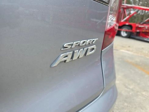 Used 2022 Honda Pilot Sport image 11