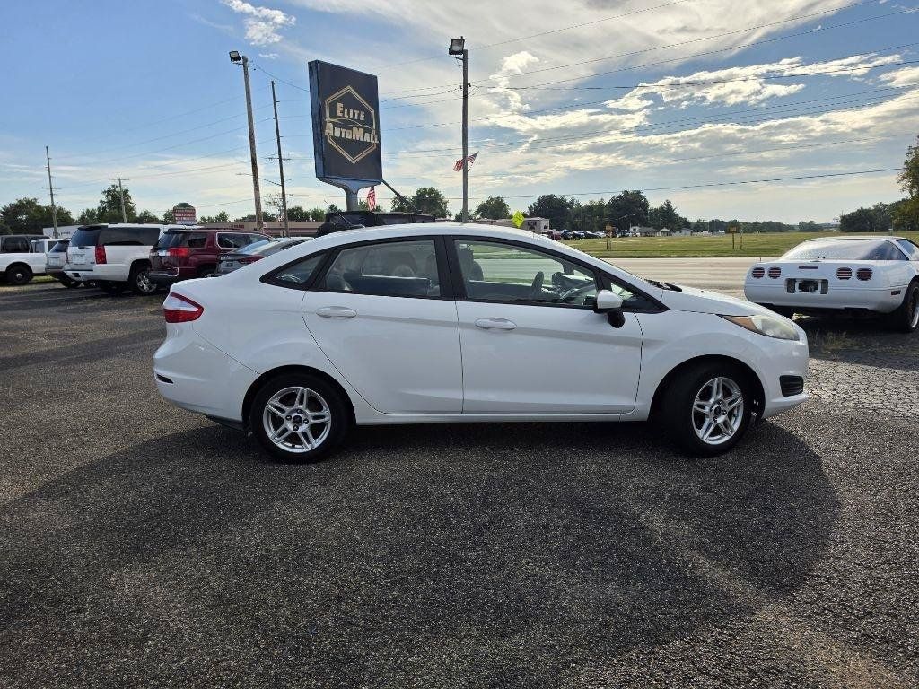 Used 2017 Ford Fiesta SE FWD image 4