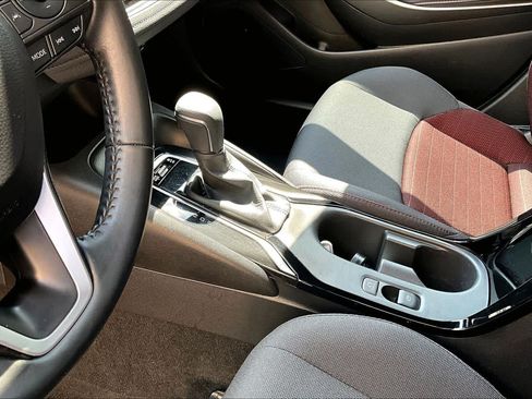 Certified 2025 Toyota Corolla SE FWD image 17