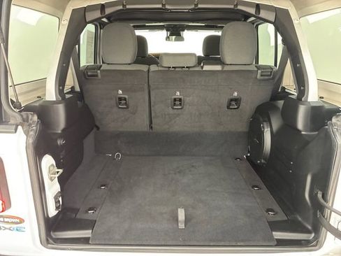 Used 2024 Jeep Wrangler Unlimited w/ Convenience Group image 17