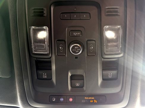 Used 2021 Cadillac Escalade Sport Platinum image 24