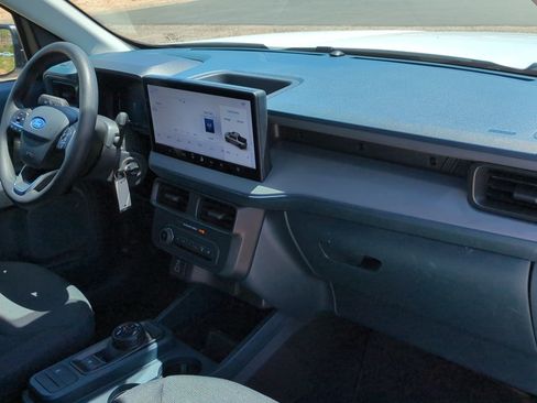 Used 2026 Ford Maverick XL w/ Equipment Group 101A AWD/4WD image 32