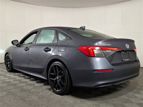 Used 2023 Honda Civic Sport image 7