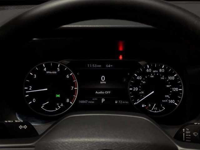Used 2025 Nissan Rogue SV AWD/4WD image 13