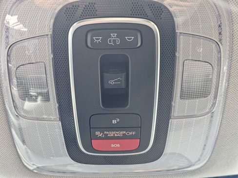 Used 2024 Hyundai Elantra SEL w/ Convenience Package image 26