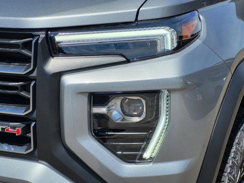 New 2026 GMC Canyon AT4 w/ Technology Plus Package AWD/4WD image 8