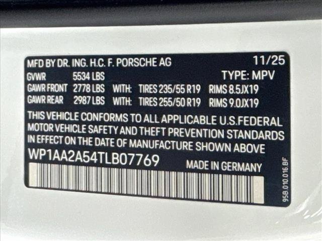 Certified 2026 Porsche Macan Turbo AWD/4WD image 27