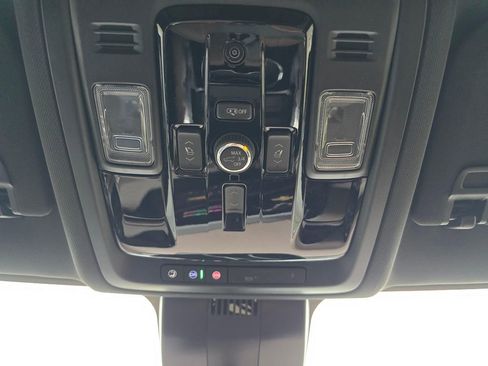 New 2026 Chevrolet Suburban High Country image 27