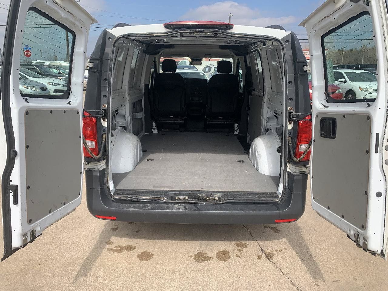 Used 2016 Mercedes-Benz Metris image 11