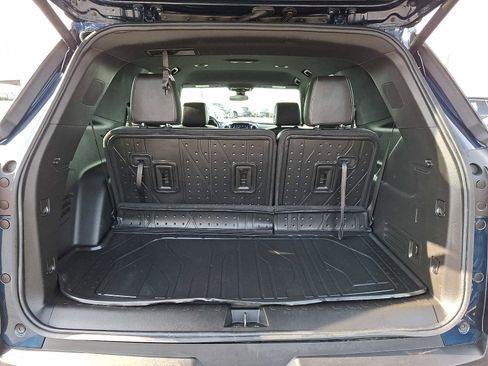 Used 2023 Chevrolet Traverse LT w/ LPO, Floor Liner Package AWD/4WD image 24