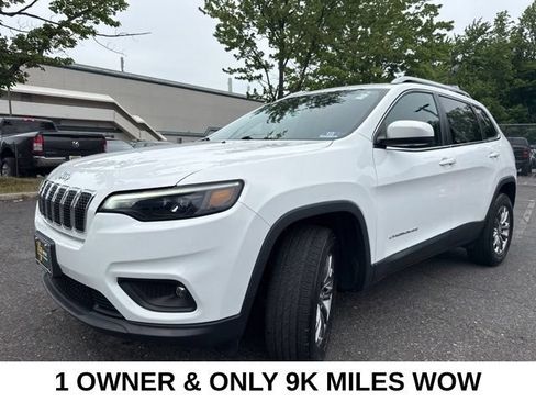 Used 2020 Jeep Cherokee Latitude Plus AWD/4WD image 3