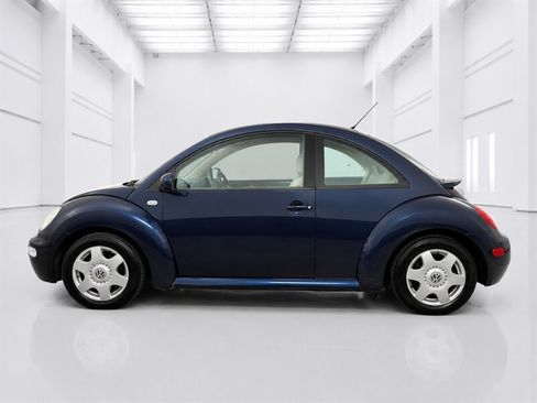 Used 2002 Volkswagen Beetle GLS FWD image 4