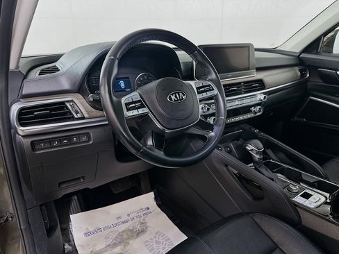 Certified 2021 Kia Telluride EX w/ EX Premium Package AWD/4WD image 9