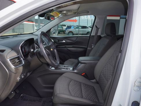 Used 2021 Chevrolet Equinox LT image 23