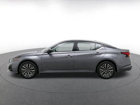 Used 2026 Nissan Altima 2.5 SV FWD image 4