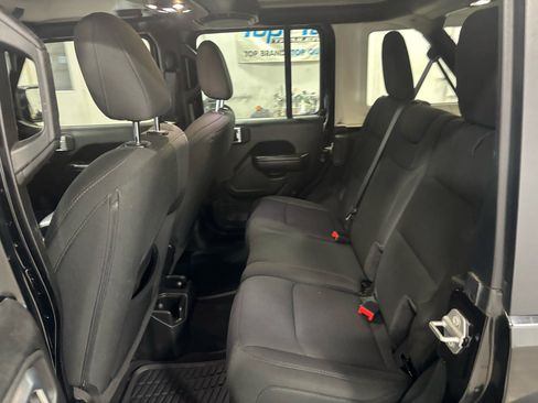 Used 2021 Jeep Wrangler Unlimited Willys image 16