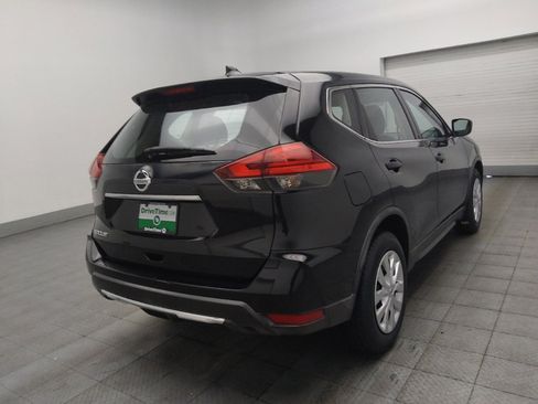 Used 2017 Nissan Rogue S FWD image 9