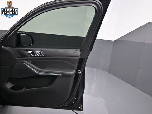 Used 2022 BMW X5 sDrive40i w/ M Sport Package image 25