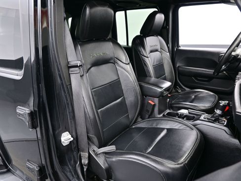 Used 2018 Jeep Wrangler Unlimited Sahara w/ Dual Top Group image 12