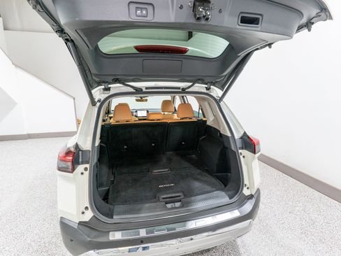 Used 2023 Nissan Rogue Platinum w/ Platinum Premium Package image 31