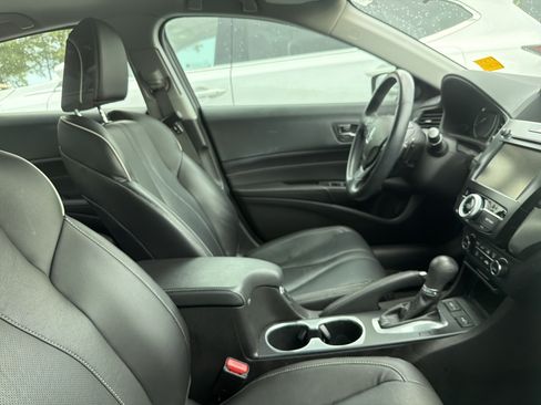 Used 2019 Acura ILX FWD image 10