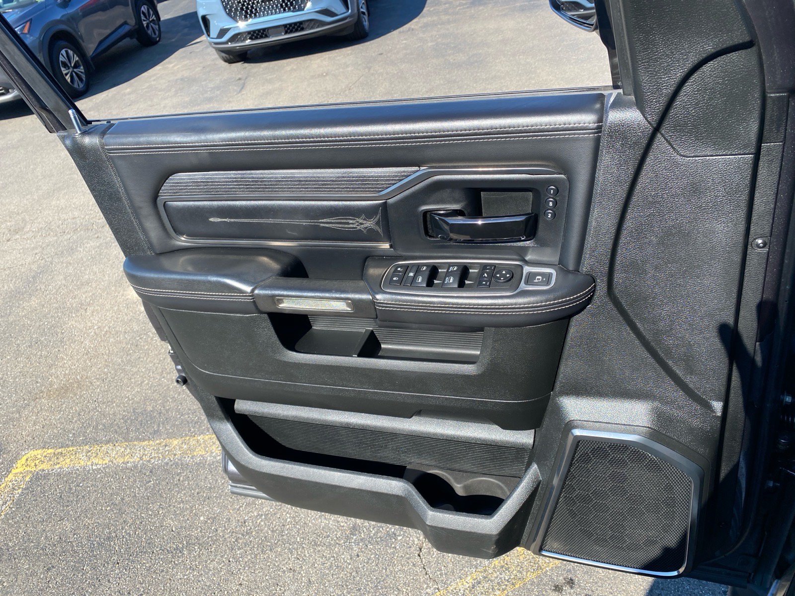 Used 2022 RAM 2500 Limited w/ Night Edition AWD/4WD image 21