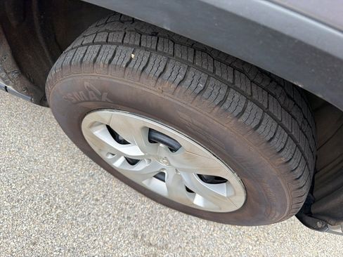 Used 2023 Toyota RAV4 LE image 12