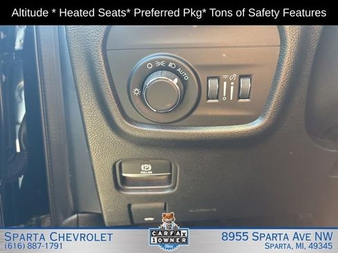 Used 2022 Jeep Grand Cherokee Altitude AWD/4WD image 10