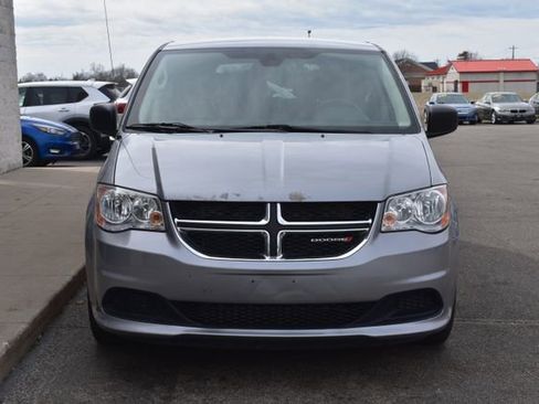 Used 2019 Dodge Grand Caravan SE image 11