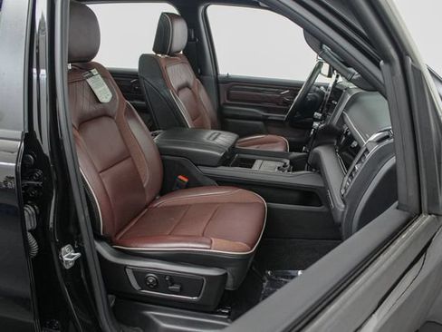Used 2025 RAM 1500 Limited AWD/4WD image 30