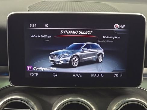 Used 2017 Mercedes-Benz GLC 300 4MATIC image 21