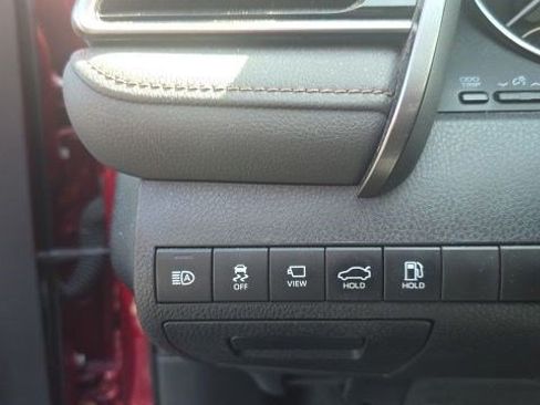 Used 2020 Toyota Camry XLE w/ Driver Assist Package FWD image 13