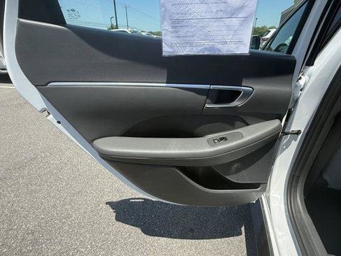 Used 2021 Hyundai Sonata SEL FWD image 14