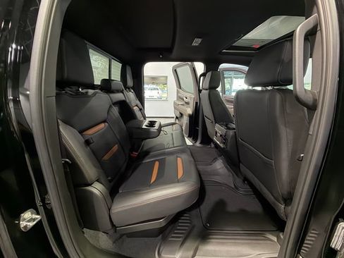 Used 2024 GMC Sierra 1500 AT4 w/ AT4 Premium Package AWD/4WD image 15