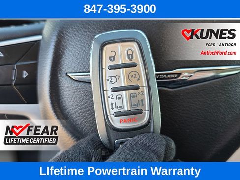 Used 2024 Chrysler Pacifica Touring-L FWD image 69
