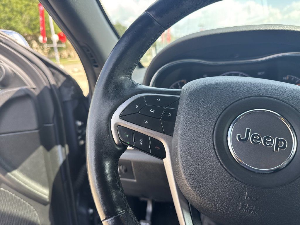 Used 2021 Jeep Grand Cherokee Limited w/ Luxury Group II RWD image 17