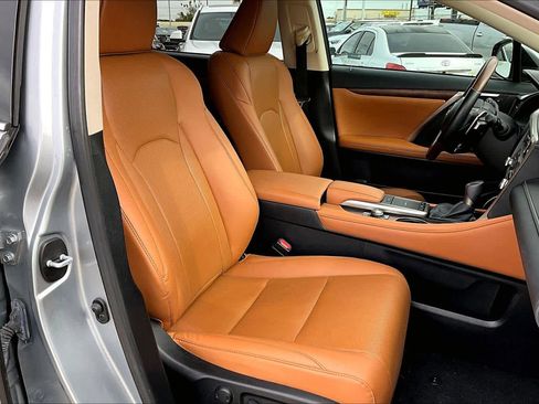 Used 2022 Lexus RX 350L FWD w/ Premium Package image 8