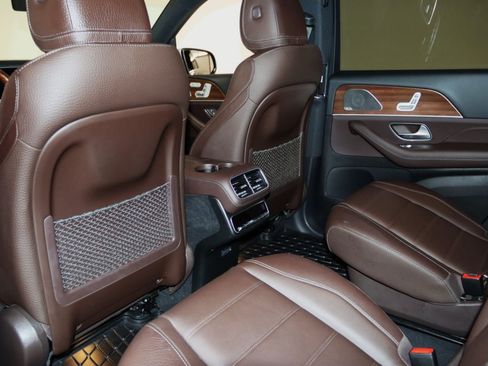 Used 2023 Mercedes-Benz GLS 450 4MATIC image 64