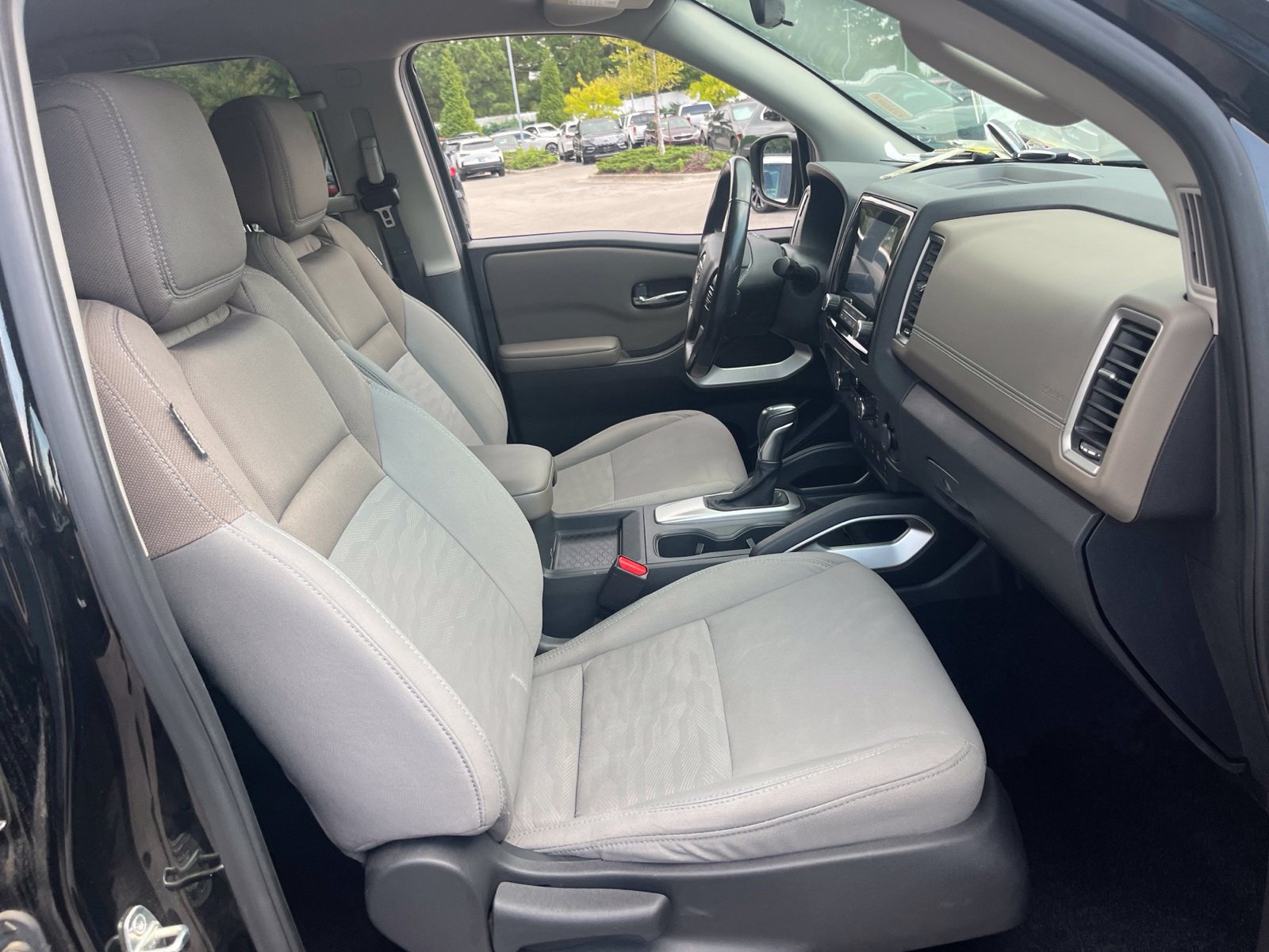 Used 2023 Nissan Frontier SV w/ Technology Package RWD image 34