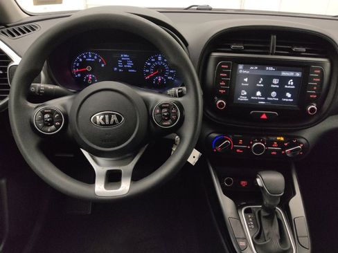 Used 2021 Kia Soul S FWD image 22