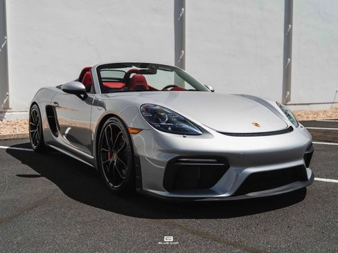 Used 2021 Porsche 718 Boxster Spyder RWD image 33