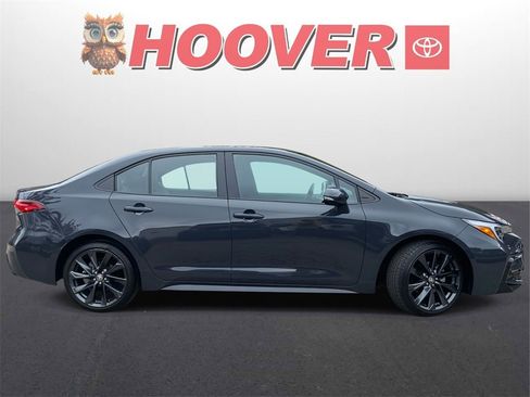 Used 2025 Toyota Corolla XSE image 36