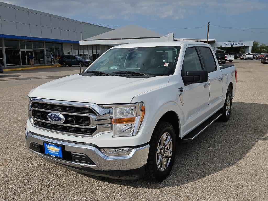 Used 2023 Ford F150 XLT w/ Equipment Group 301A Mid RWD image 4