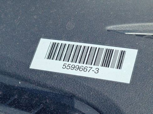 Used 2025 Volkswagen Jetta SE image 32