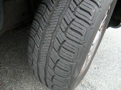 Used 2007 Ford F150 XLT image 2